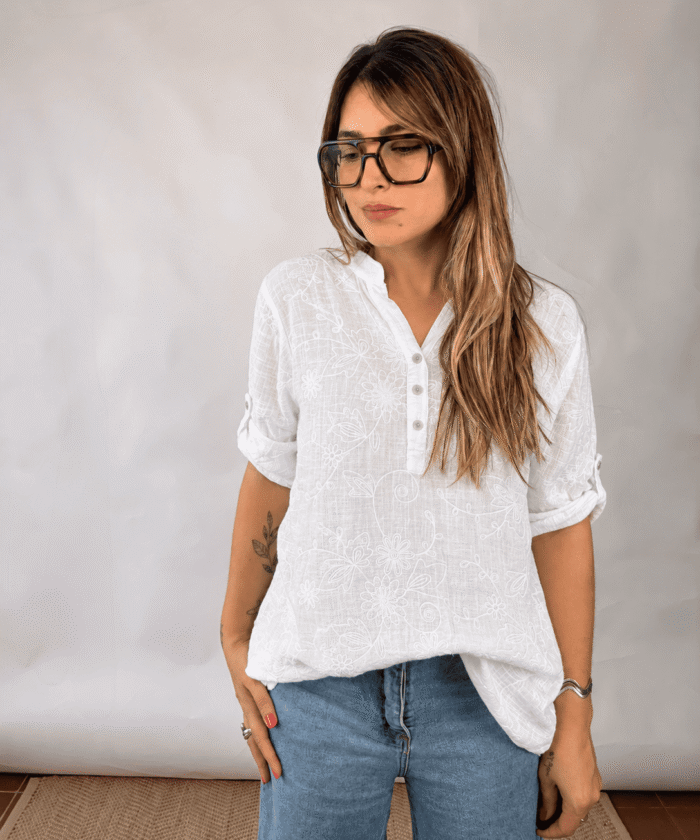Blusa Lino Frente Bordado